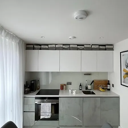 Modern Flat In Battersea Apartment London Exterior photo
